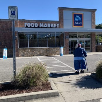ALDI - Front - Grocery Near Me - Oak Ridge, Tennessee