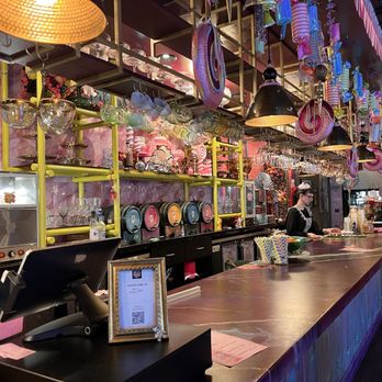 Ruby Lou’s - Eatertainment Near Me - Walnut Creek, California Ruby Lou’s - Eatertainment Near Me - Walnut Creek, California