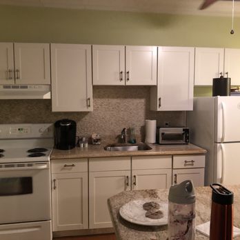 Old Colorado Inn - Kitchen area - Hotels Near Me - Stuart, Florida Old Colorado Inn - Kitchen area - Hotels Near Me - Stuart, Florida