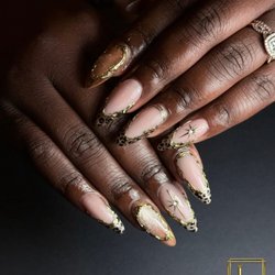 LP Luxury Nail Lounge
