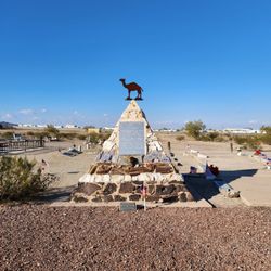 Tomb of Hi Jolly - Interesting, sacred place.