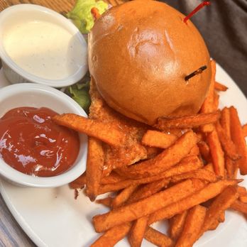 PJ Skidoos Restaurant - Burger and Sweet Potato Fries - Bars Near Me - Fairfax, Virginia PJ Skidoos Restaurant - Burger and Sweet Potato Fries - Bars Near Me - Fairfax, Virginia
