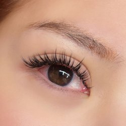 Chloe's Beauty Spa - Strip Lash Look