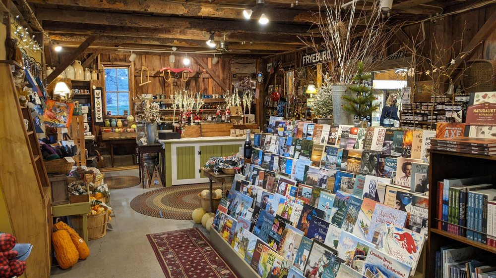 WESTON’S FARM STAND Updated September 2024 48 River St, Fryeburg, Maine Farmers Market