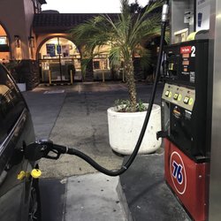 7-Eleven - With 76 gas station