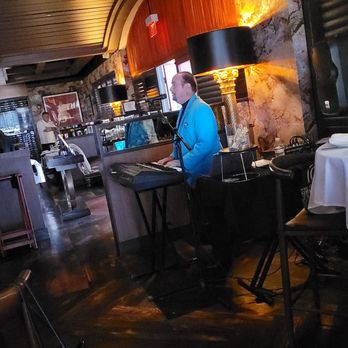 Mia Rosebud - He sang and played the keyboard . - Italian Near Me - Boca Raton, Florida