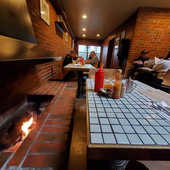 Montclair Egg Shop - Seating/fireplace - Breakfast & Brunch Near Me - Oakland, California