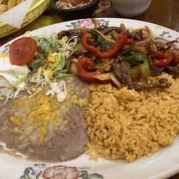Lunch menu beef fajitas Lunch menu beef fajitas