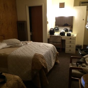 Melody Ranch Motel - Room, beds and bath are super clean. Great rate for Labor Day weekend, Sunday night. Nice and friendly desk clerk. 5 star - Hotels Near Me - Paso Robles, California Melody Ranch Motel - Room, beds and bath are super clean. Great rate for Labor Day weekend, Sunday night. Nice and friendly desk clerk. 5 star - Hotels Near Me - Paso Robles, California