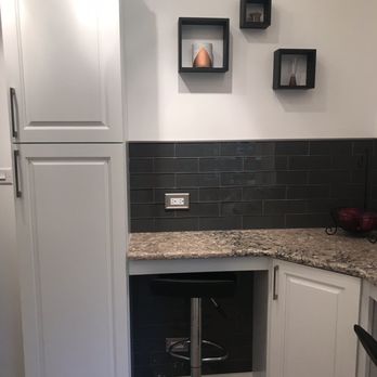 CabinetLand Kitchen & Bathroom Remodeling Center - Cabinetry Near Me - Schaumburg, Illinois