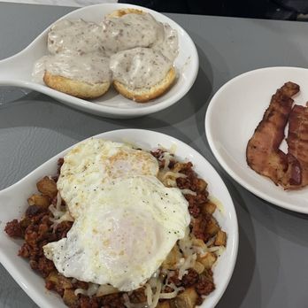 Lakemoor Diner - eggs, bacon, and hash browns - Diners Near Me - Lakemoor, Illinois Lakemoor Diner - eggs, bacon, and hash browns - Diners Near Me - Lakemoor, Illinois