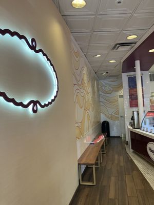Häagen-Dazs Ice Cream Shop by null