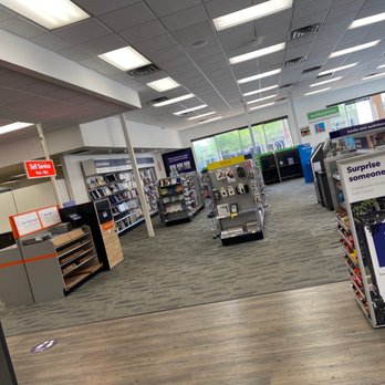 FedEx Office Print & Ship Center - Store - Printing Services Near Me - Phoenix, Arizona FedEx Office Print & Ship Center - Store - Printing Services Near Me - Phoenix, Arizona