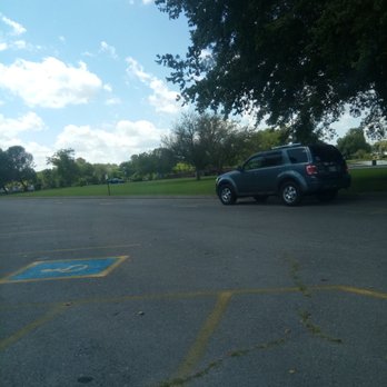 Memorial Park - Parks Near Me - Hendersonville, Tennessee