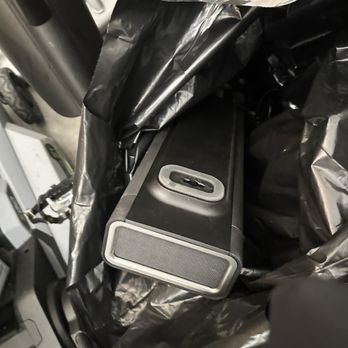 Smoove - Soundbar in a garbage bag - Movers Near Me - Folsom, California Smoove - Soundbar in a garbage bag - Movers Near Me - Folsom, California