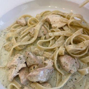 Cafe Sole - Fettuccini with pesto and chicken added - Italian Near Me - La Canada Flintridge, California