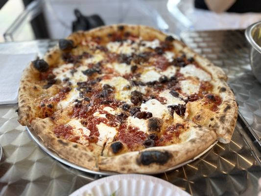 How Ya Dough'n Pizza by null