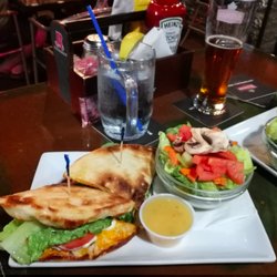 Backstreet West Pub & Pizza