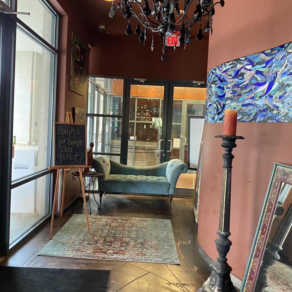 Dizzy's Gypsy Bistro - the entrance to the salon - New American Near Me - Little Rock, Arkansas