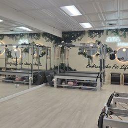 The studio is very clean and has a nice atmosphere.