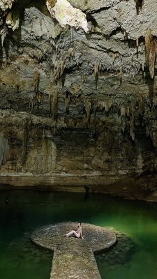 Cenote Suytun by null