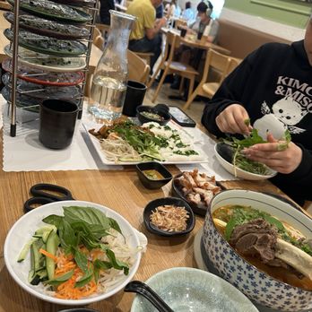 Quan Nhii - Vietnamese Near Me - Westminster, California