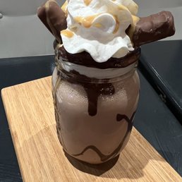 Chocolate bar milkshake Chocolate bar milkshake