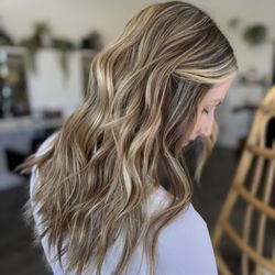 Paloma Salon
