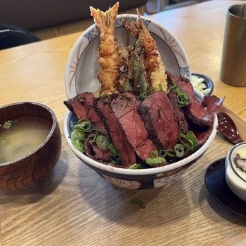 Tendon Kohaku - Beef, shrimps and chicken don - Japanese Near Me - Bellevue, Washington