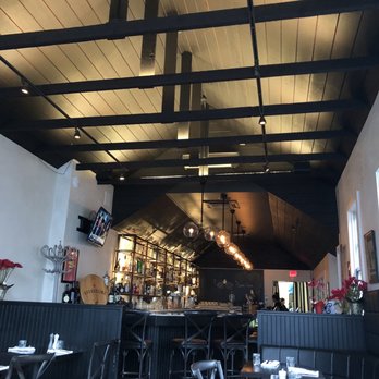 Evangeline - The dining room. - Cajun/Creole Near Me - Calistoga, California Evangeline - The dining room. - Cajun/Creole Near Me - Calistoga, California
