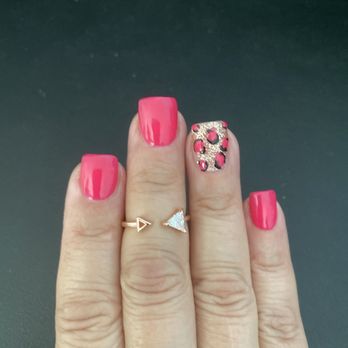 Revibe Beauty Lounge  - Nail Salons Near Me - Vacaville, California