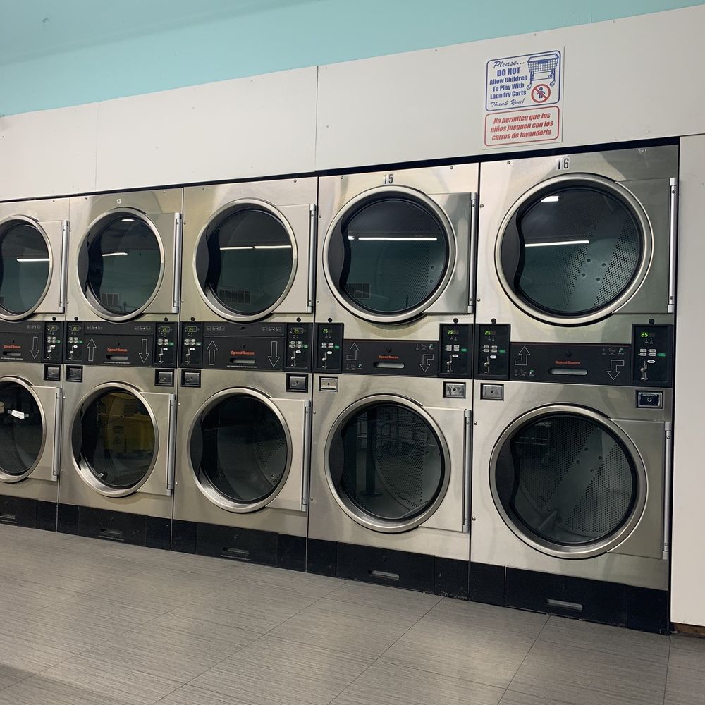 Wingfoot Laundromat - Laundromat Near Me - Chandler, Arizona Wingfoot Laundromat - Laundromat Near Me - Chandler, Arizona