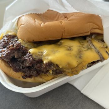 Sign Smash Burger - Triple burger $12.50 - Burgers Near Me - Orange, California