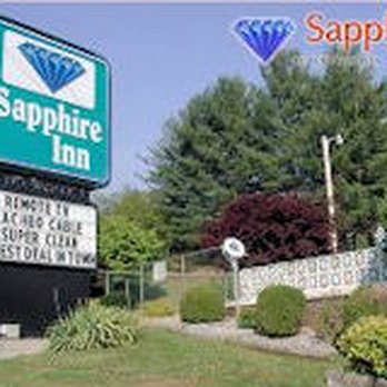 Sapphire Inn - Sapphire Inn - Hotels Near Me - Franklin, North Carolina
