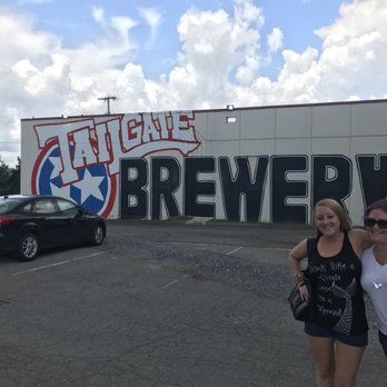 TailGate Brewery - Gorgeous views from this awesome brewery parking lot! - Breweries Near Me - Nashville, Tennessee TailGate Brewery - Gorgeous views from this awesome brewery parking lot! - Breweries Near Me - Nashville, Tennessee