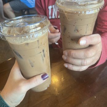 The Beehive - Lattes - Delis Near Me - Danville, Indiana