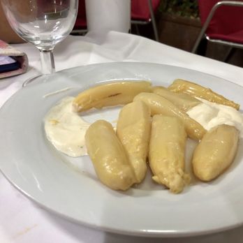 El Corralito - White asparagus - Bars Near Me - Toledo, TO