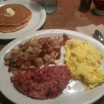 Huckleberry's - Corn beef hash, red potatoes, pancakes, scrambled eggs. - Breakfast & Brunch Near Me - Fairfield, California Huckleberry's - Corn beef hash, red potatoes, pancakes, scrambled eggs. - Breakfast & Brunch Near Me - Fairfield, California