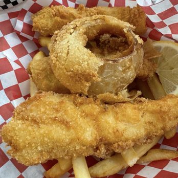 Mikie's - Burgers Near Me - Everett, Washington