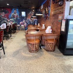 Mi Ranchitoo Taqueria - Dining area
