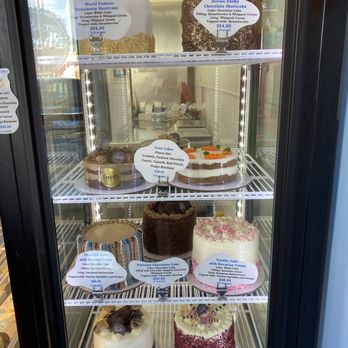 Freed's Dessert Shop - Whole cakes - Desserts Near Me - Las Vegas, Nevada Freed's Dessert Shop - Whole cakes - Desserts Near Me - Las Vegas, Nevada
