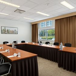 Hotel NH Capelle