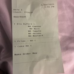 Rally's - This is the receipt that clearly says no cheese. My question is is the person who made this burger not know how to read or just playing dumb