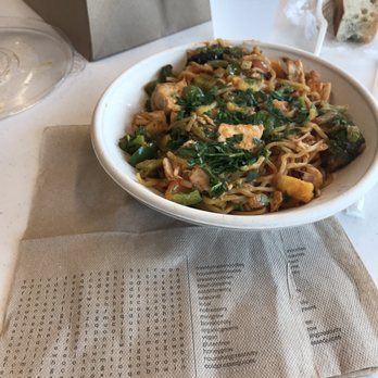 honeygrow - Spicy garlic stir fry bowl - Salad Near Me - Vienna, Virginia honeygrow - Spicy garlic stir fry bowl - Salad Near Me - Vienna, Virginia