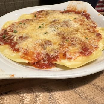 Olive Garden Italian Restaurant - Cheese Ravioli - Italian Near Me - Tarentum, Pennsylvania Olive Garden Italian Restaurant - Cheese Ravioli - Italian Near Me - Tarentum, Pennsylvania