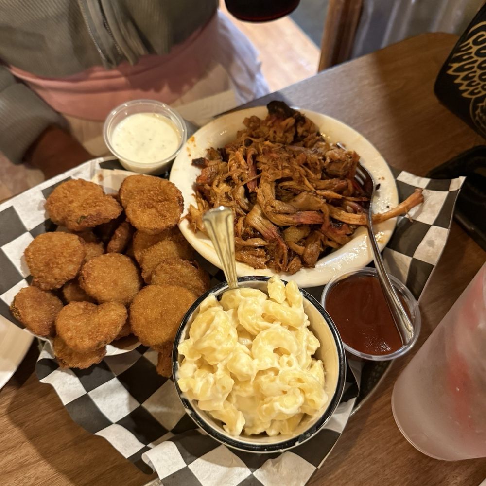 Jasper's Barbeque - Pulled Pork - Barbeque Near Me - Big Bear Lake, California Jasper's Barbeque - Pulled Pork - Barbeque Near Me - Big Bear Lake, California