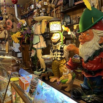 Heidelberg Haus - Wild decor all over this place! - Bakeries Near Me - Indianapolis, Indiana