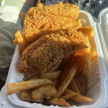 Sharkys Chicken & Fish - Catfish Fillet - Seafood Near Me - Vacaville, California