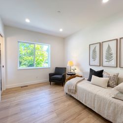 Bellevue Senior Care - Bedroom
