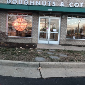 Krispy Kreme - Hot light is clearly on. 12/11/19 1630 - Donuts Near Me - Alexandria, Virginia Krispy Kreme - Hot light is clearly on. 12/11/19 1630 - Donuts Near Me - Alexandria, Virginia